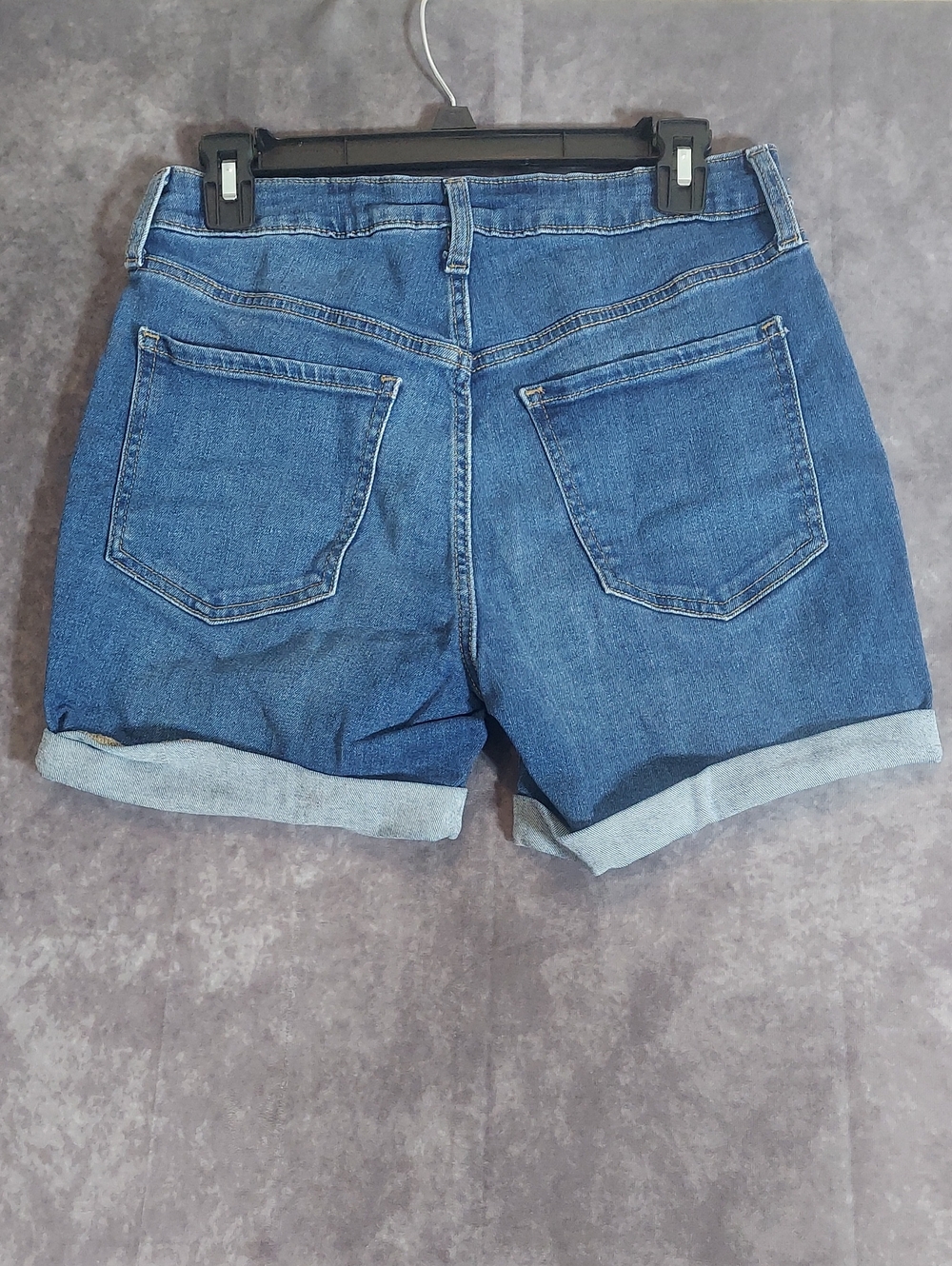 Old Navy Dark Wash High-Rise Cuffed Denim Shorts Size 6 EUC - Picture 7 of 8
